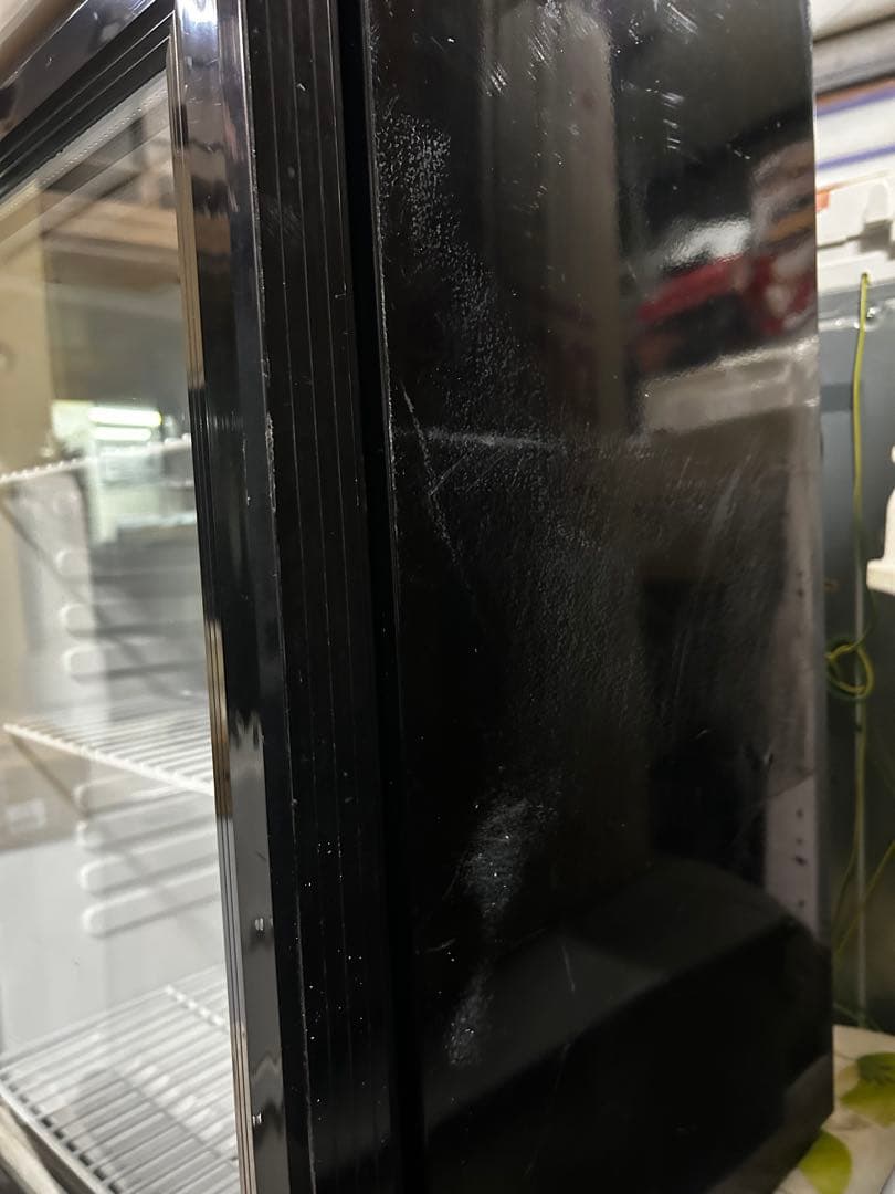 ガラスドア冷蔵庫 ホワイト/ブラック