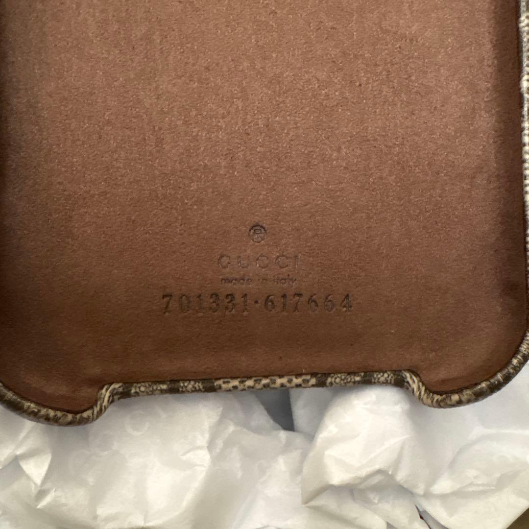 【未使用品】GUCCI　iPhone13pro　 スマホケース GGスプリーム