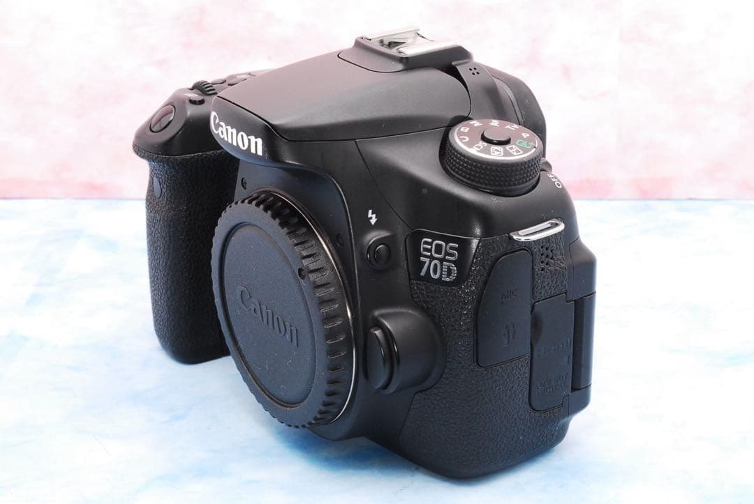 Canon EOS 70D☆手ぶれ補正☆スマホ転送OK☆美品☆一眼レフカメラ