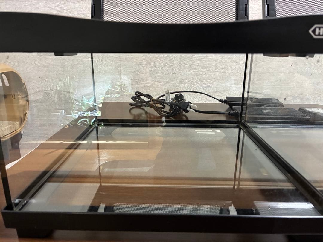 爬虫類　飼育セット　ヒュドラケース3120　パネルヒーター　ヒーティングトップ等