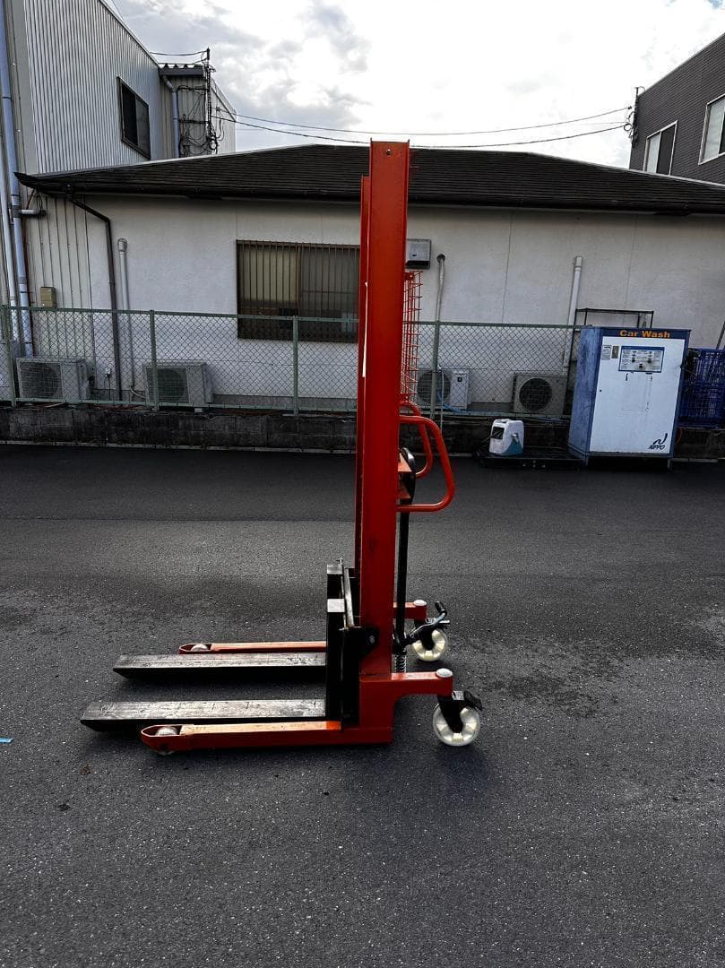 中古ハンドフォークリフト 昇降 最高位1650mm　2T フォーク長さ825mm