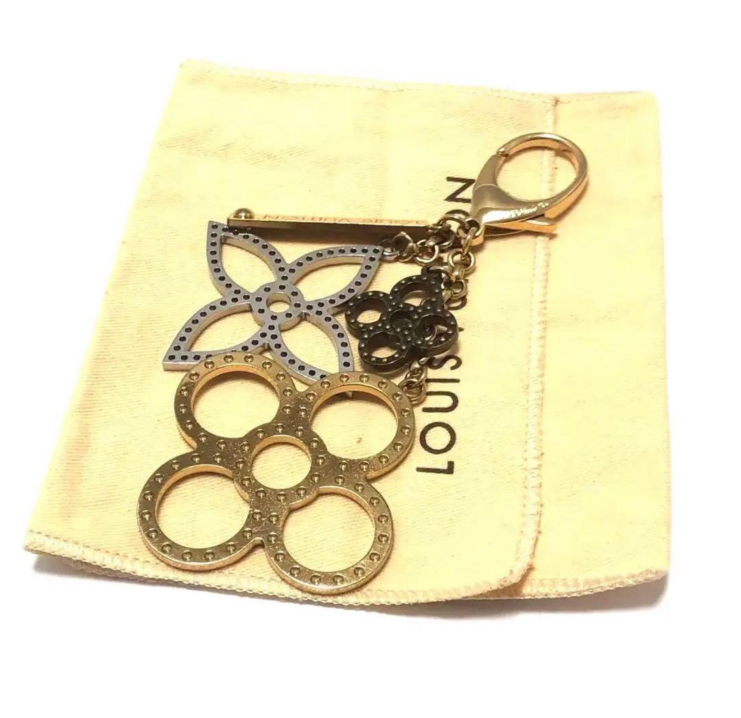 値下げ‼️ヴィトン バッグチャーム キーホルダー M65090