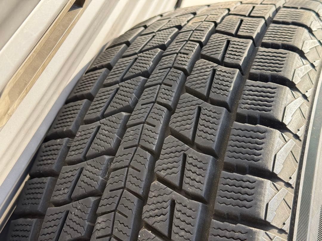 群馬県前橋市内引取225/65R17 スタッドレス　ホイールセット