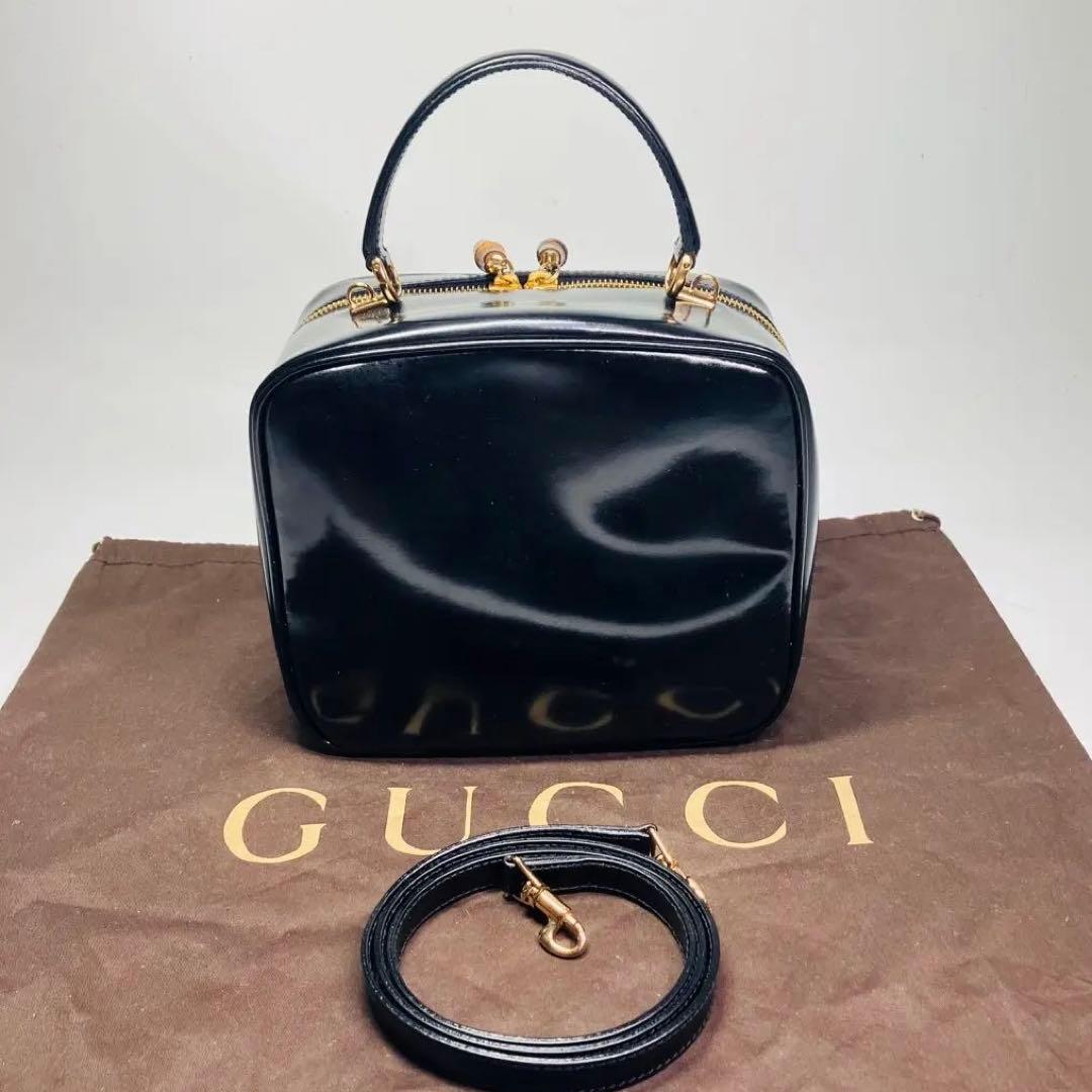 美品　グッチ2wayショルダーバニティバッグ　バンブーエナメルパテントレザー黒