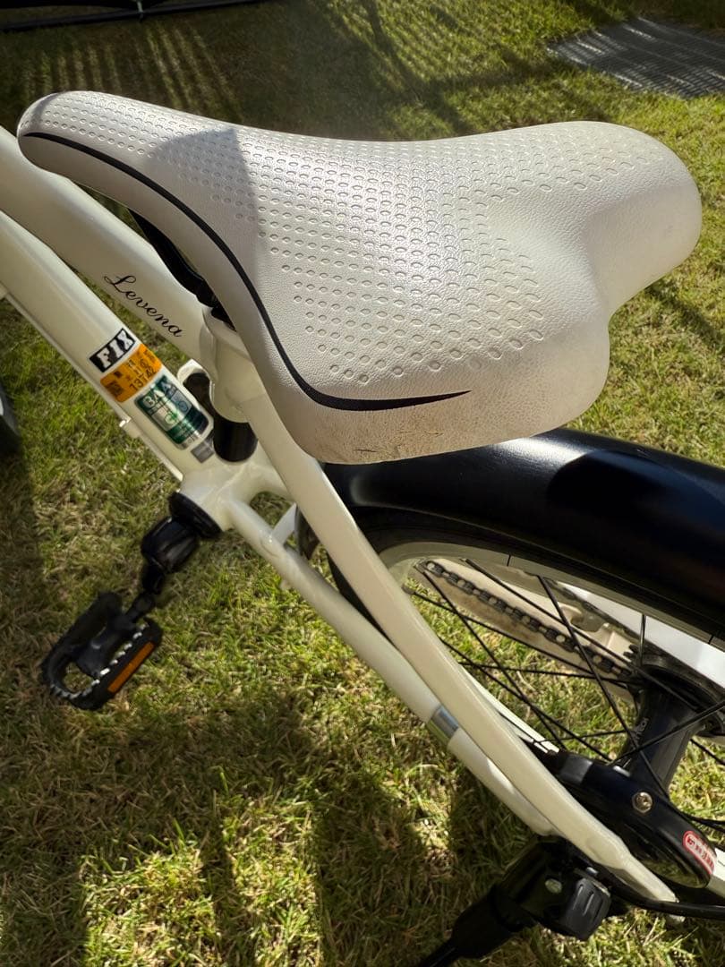 美品❗️ブリヂストン レベナ　子供用自転車　18インチ　世田谷区　ライト付き