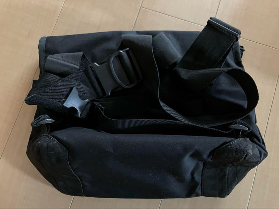 bagjack bshop別注　黒いメッセンジャーバッグ