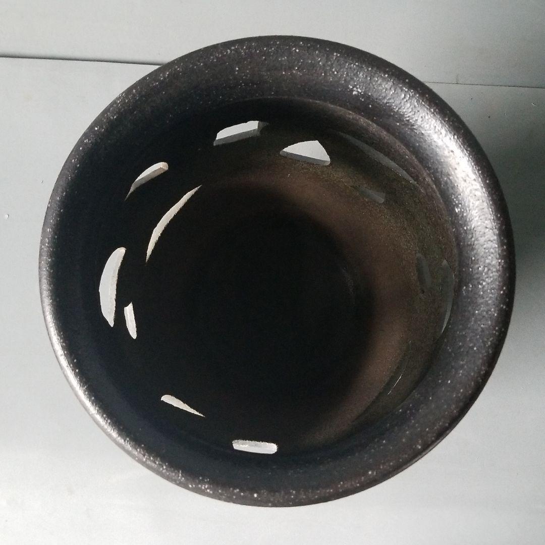 信楽焼傘立て 壷型唐草彫 信楽焼 高さ４６cm