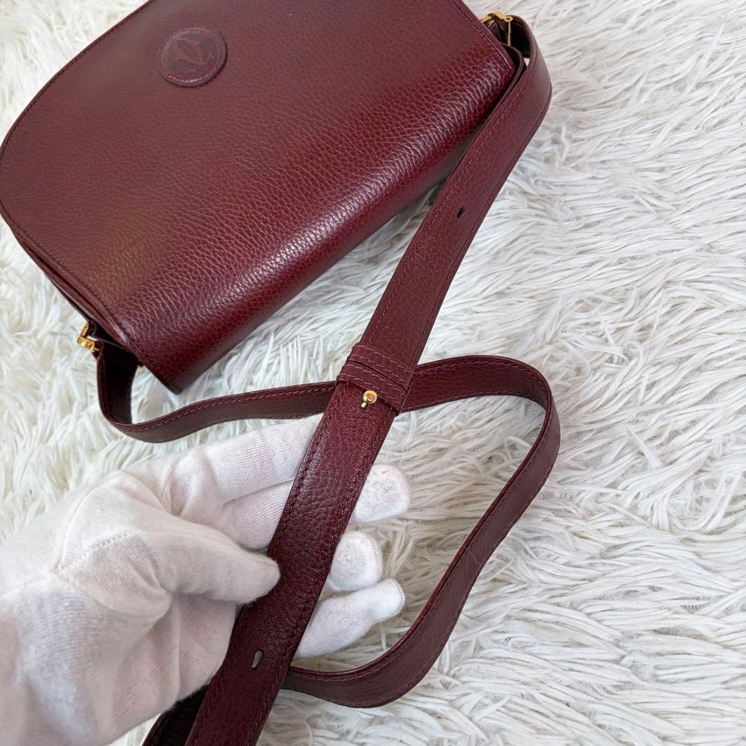 未使用級✨カルティエ ショルダーバッグ マストライン フラップ 背面Cドゥ金具