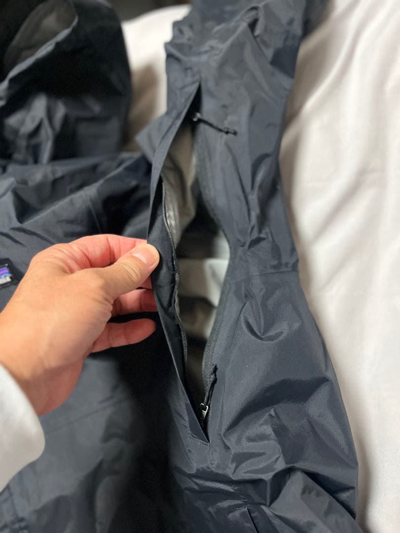 2/1まで値下げ！美品　patagonia ナイロンジャケット M 黒