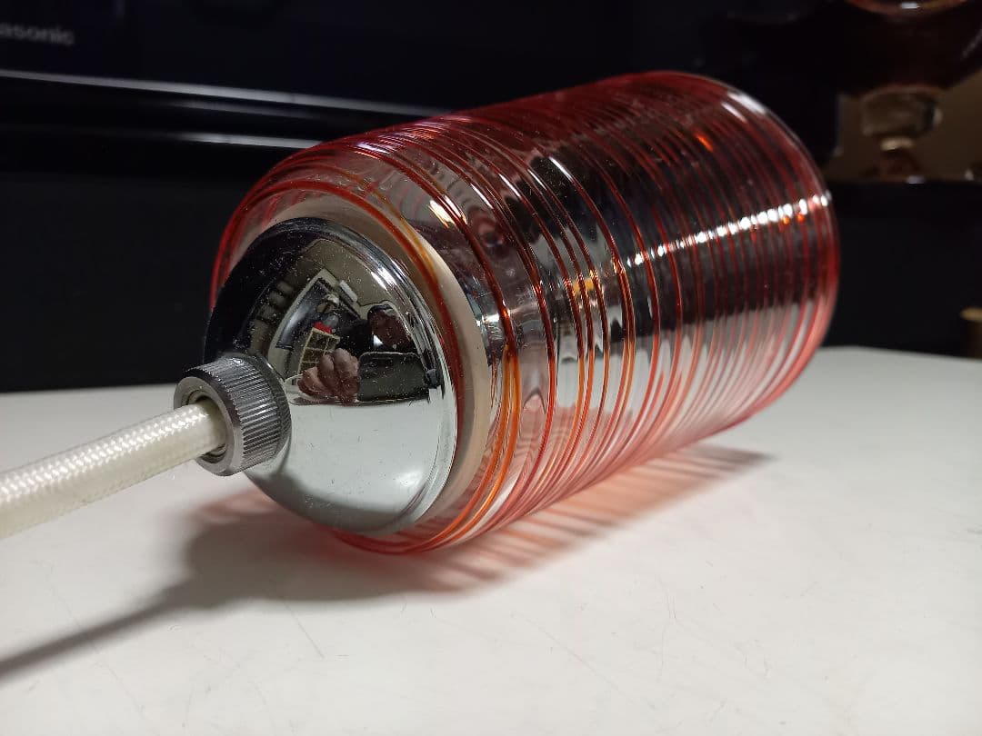 1980's　スペースエイジ　ヴィンテージ　螺旋模様　被せ硝子　吊り下げ　ランプ