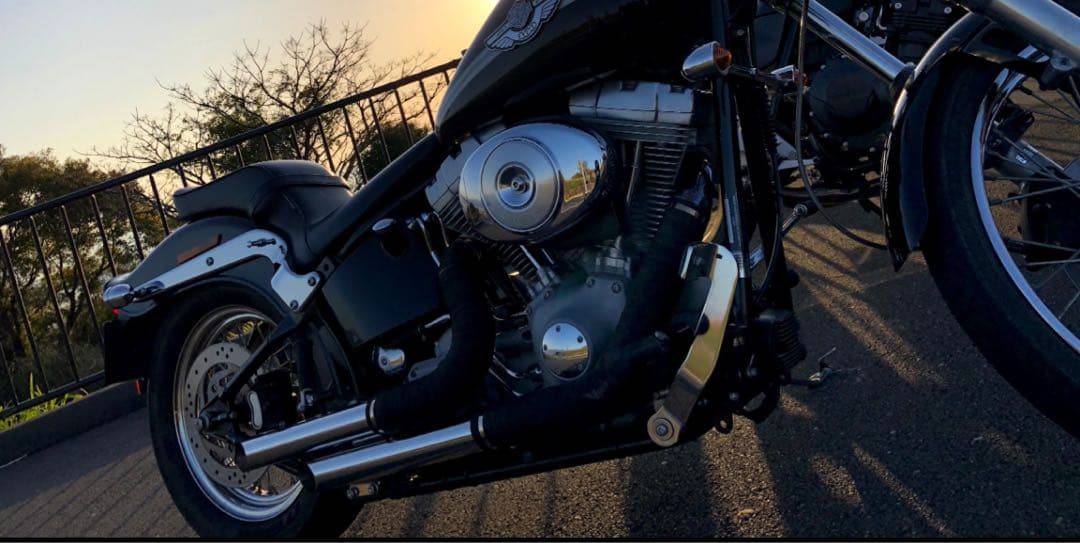 ハーレー ソフテイル ドラッグパイプマフラー