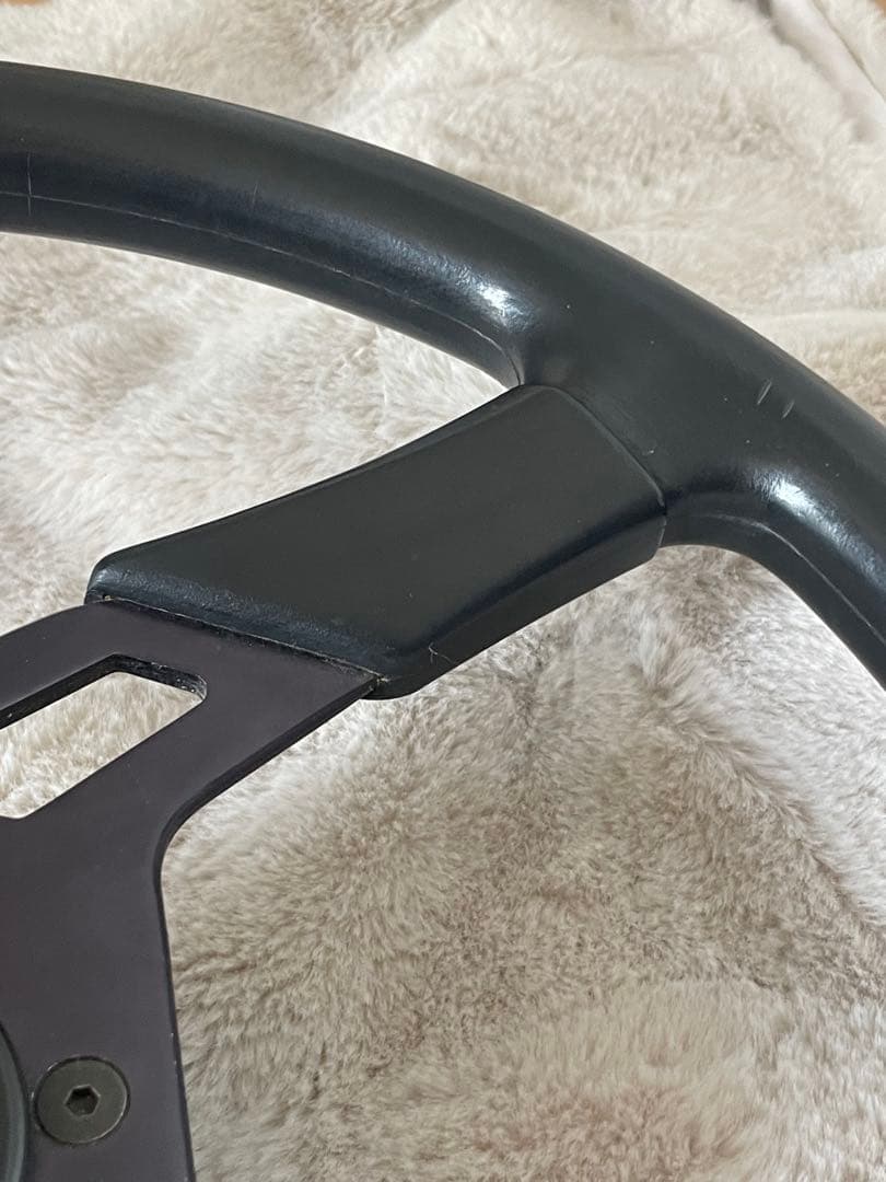 MOMO steering wheel racing model イタリア製