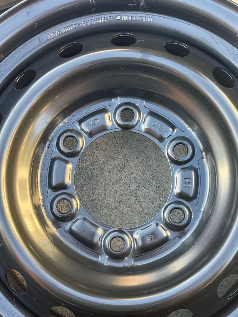 純正　TOYOTA ハイエース　200系　15×6J 　PCD 139.7 6穴