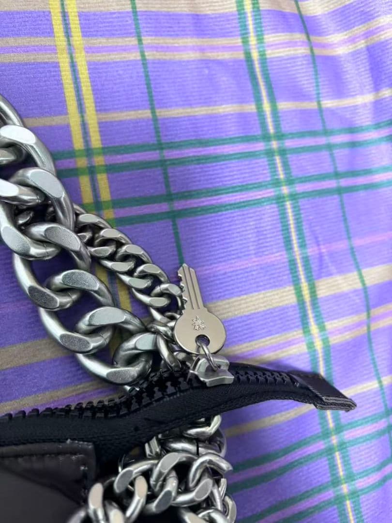 Heaven by Marc Jacobs ×YPROJECTチェーンミニバッグ