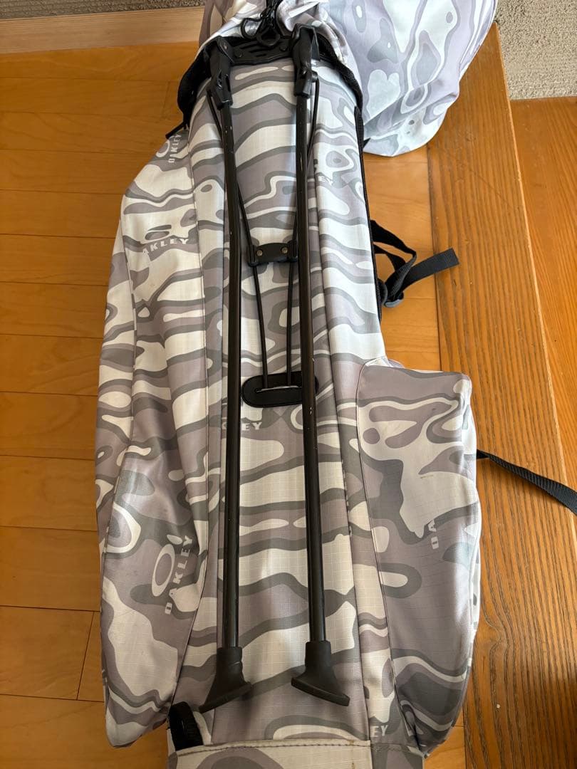 OAKLEY 迷彩柄 スタンド•キャディバッグ