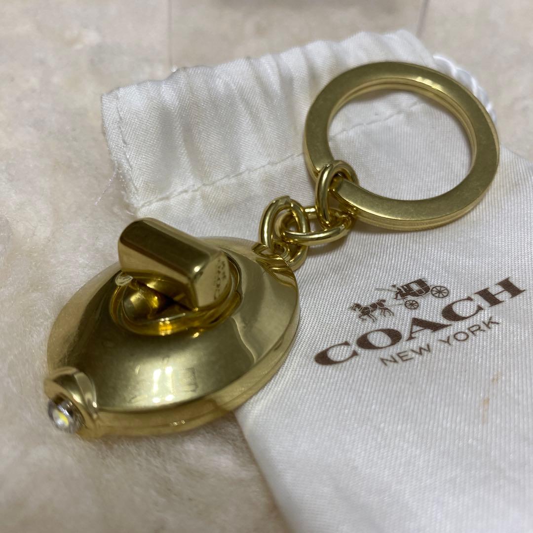 希少品　コーチ　COACH キーホルダー　ターンロック　ライト