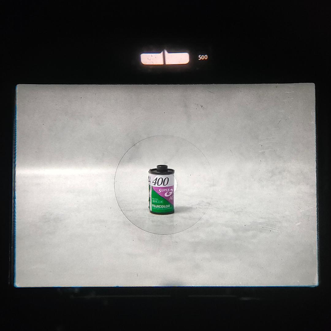 希少な赤点 Nikon F / NIKKOR-H Auto 50mm F2