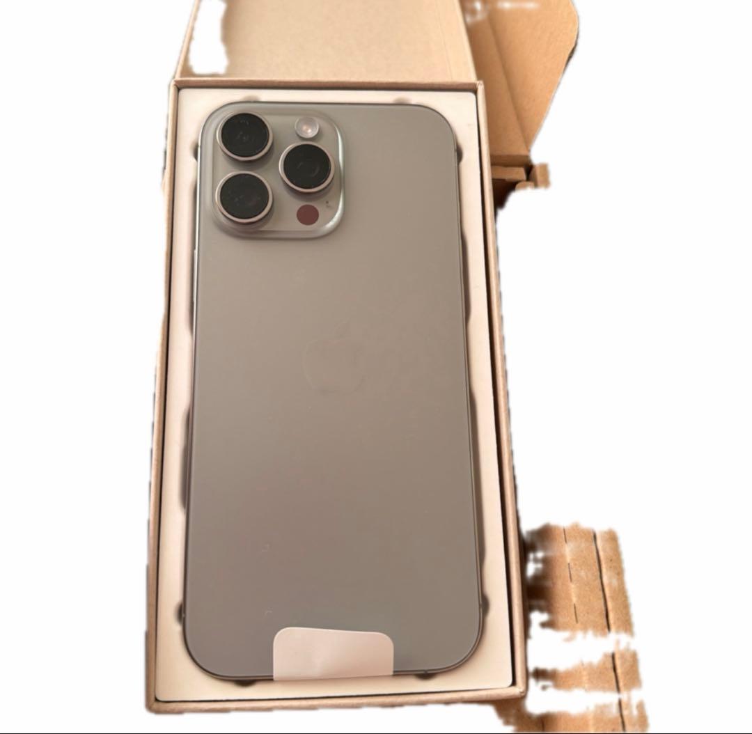 Applecare＋付きiPhone16 Pro Max 256GB ナチュラル