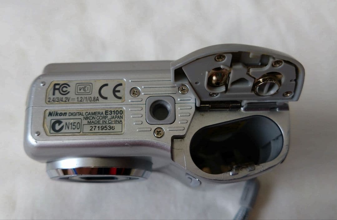 デジカメ NIKON COOLPIX 3100 付属品付き