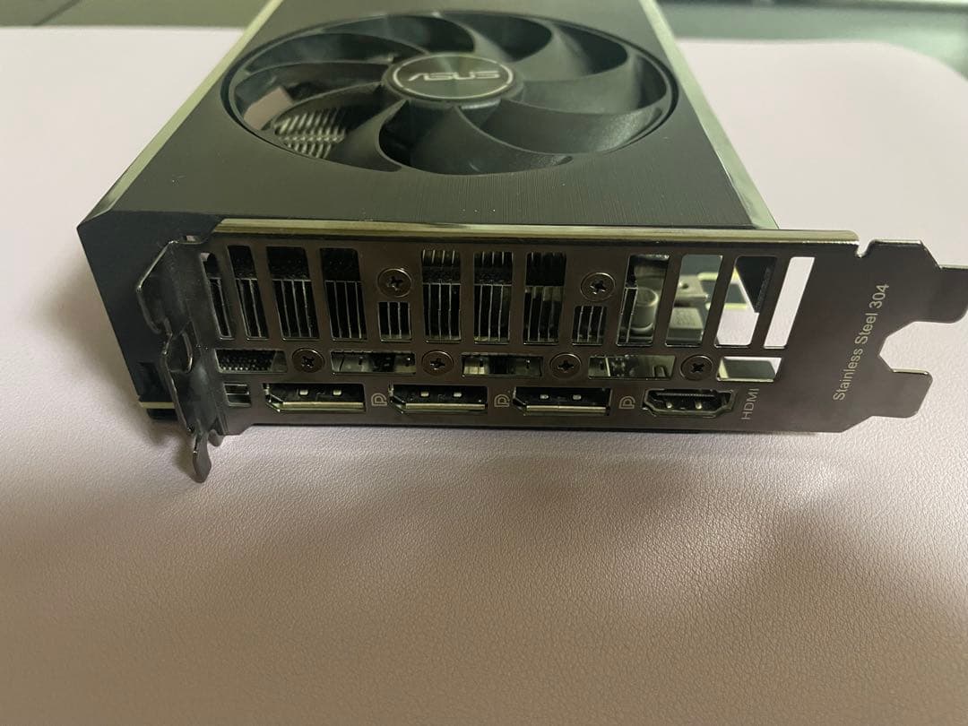 ASUS GeForce RTX 3070 グラフィックボード