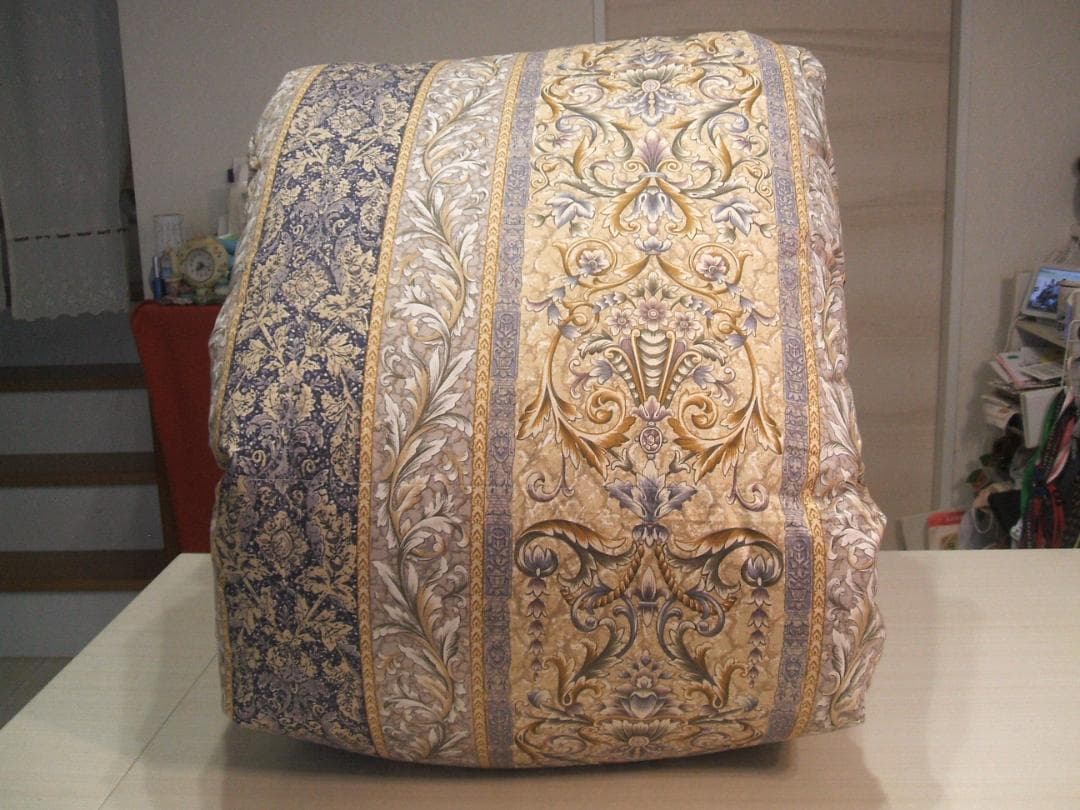 在庫限定激安価格！新品＊ロイヤル＊フランス９３％＊増量１，３キロ＊羽毛布団ＳＢ