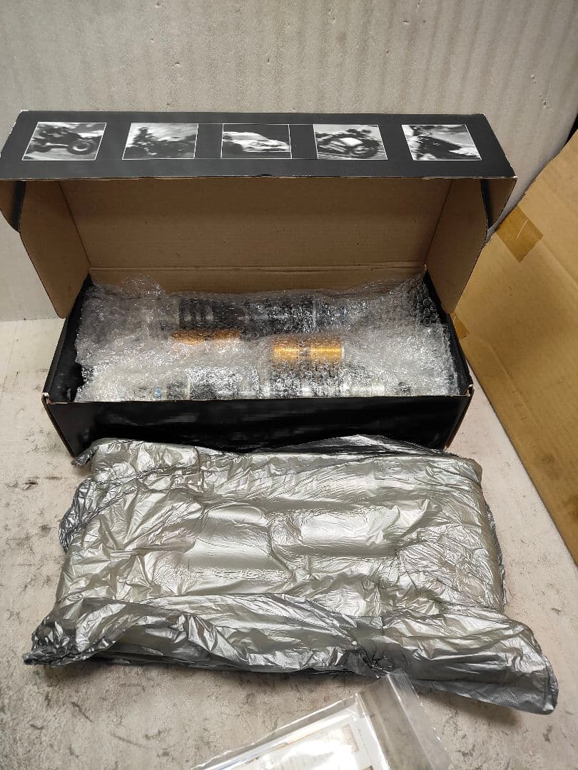 ÖHLINS CB400SF CB750用リヤサスペンションセット