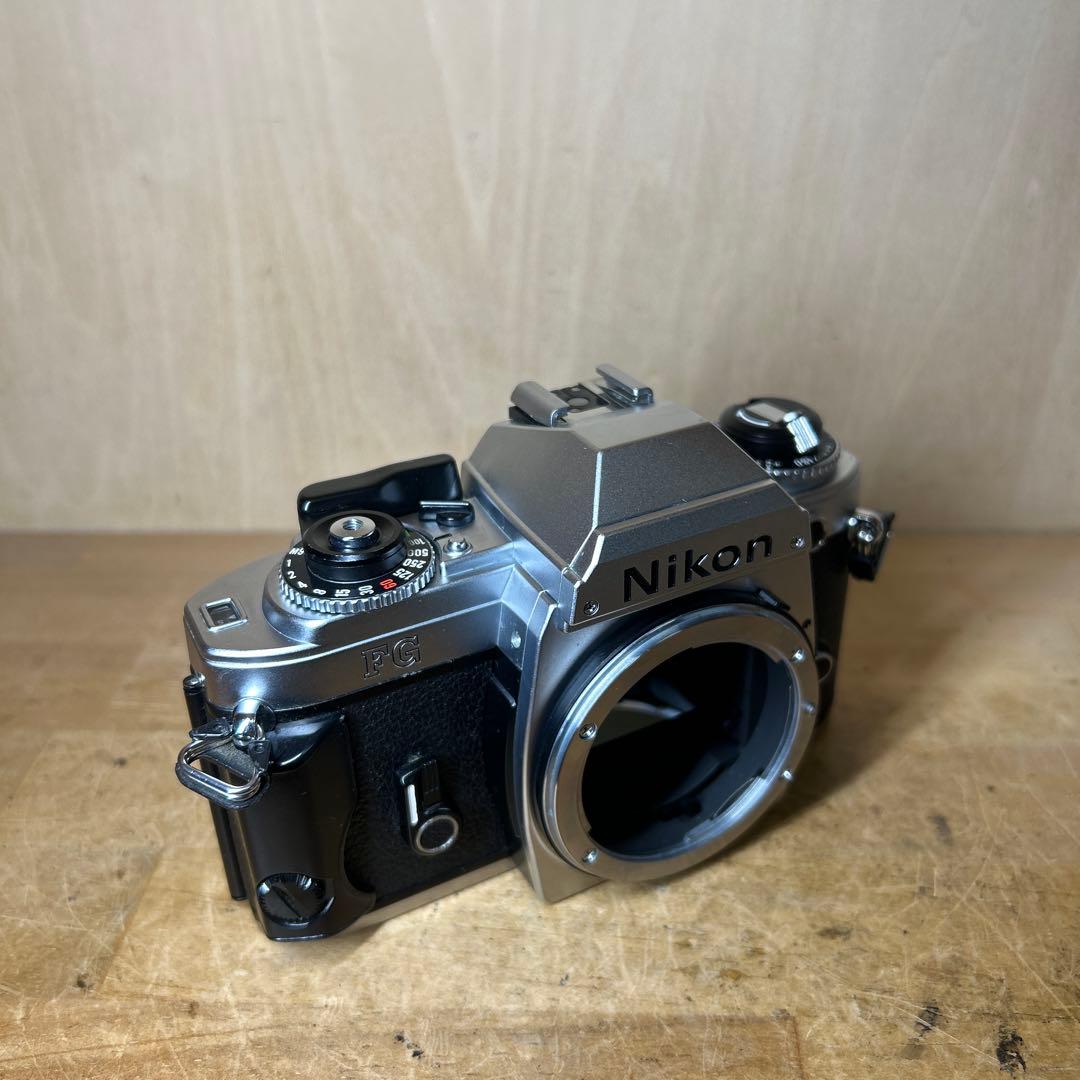 Nikon FG プログラムニコン　シルバーボディー　完動稀に見る美品