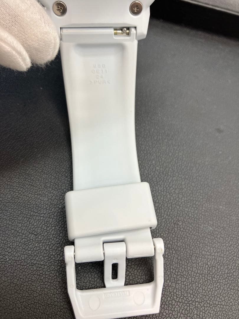 CASIO G-SHOCK GA-2000 カーボンコアガード ホワイト