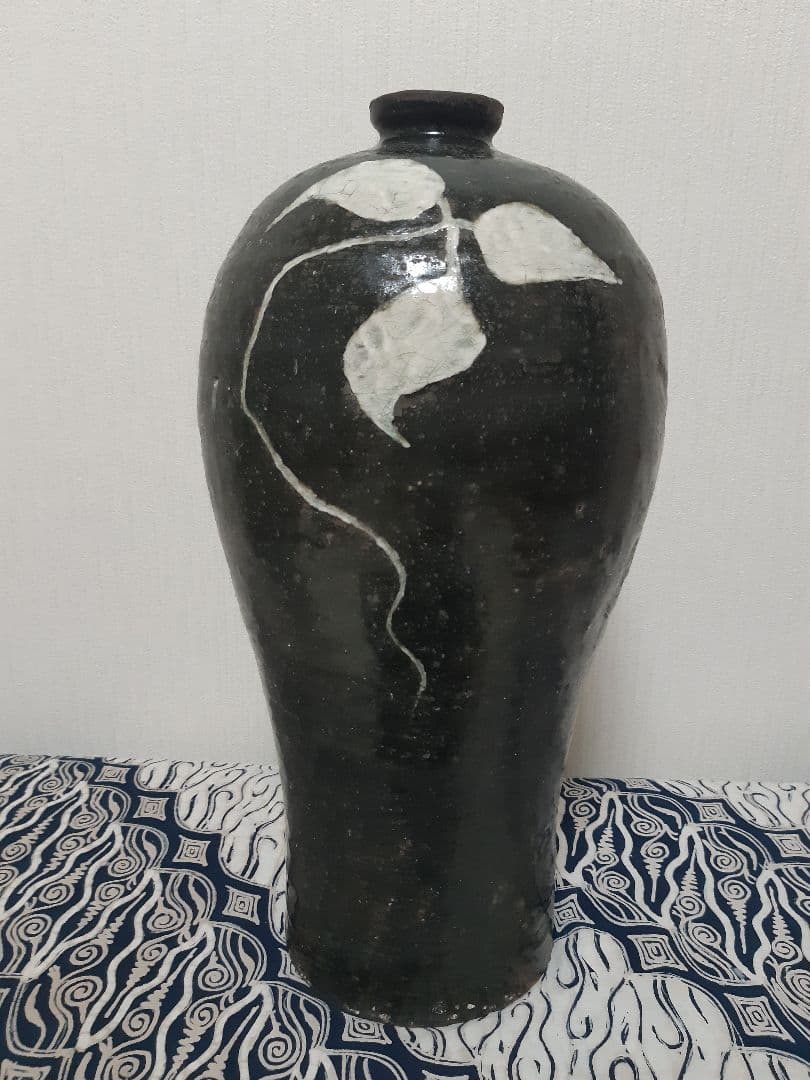梅瓶 黒高麗 人参葉文 陶器 壺 朝鮮