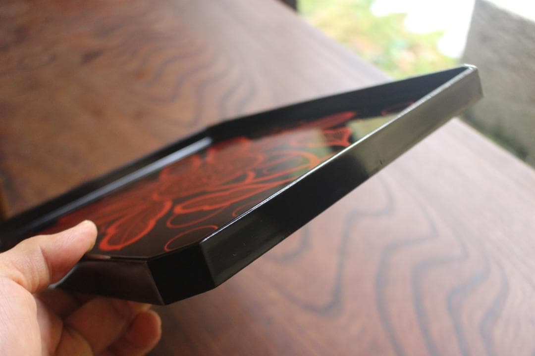 時代逸品！端正な黒漆に優美な木芙蓉文の映える隅切四方折敷（検京塗吉野塗お盆お膳