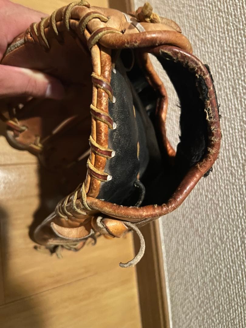 ドナイヤ　内野用グラブ軟式用