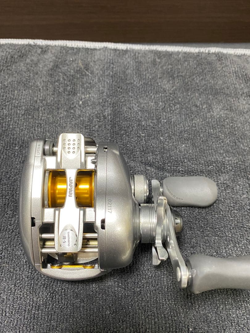 【新品未使用】シマノ　07メタニウムMg 右巻き