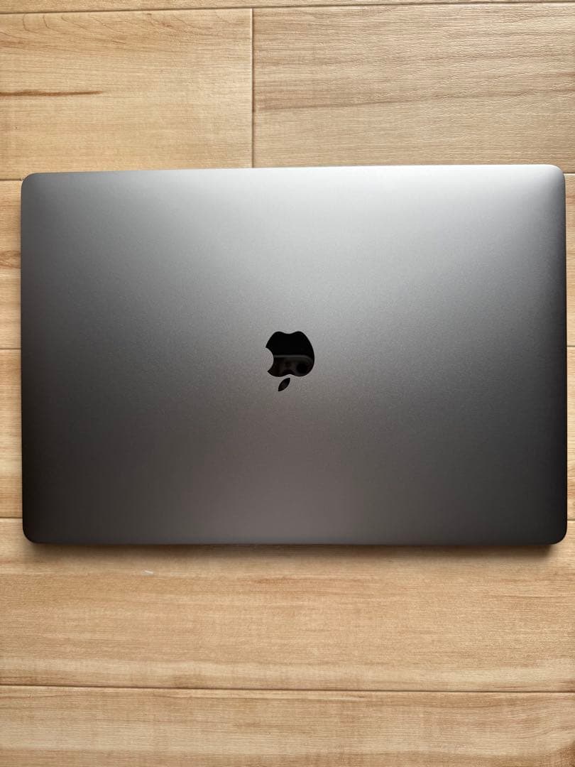 松*助様 MacBook Pro2018 15インチ core i7 メモリ32