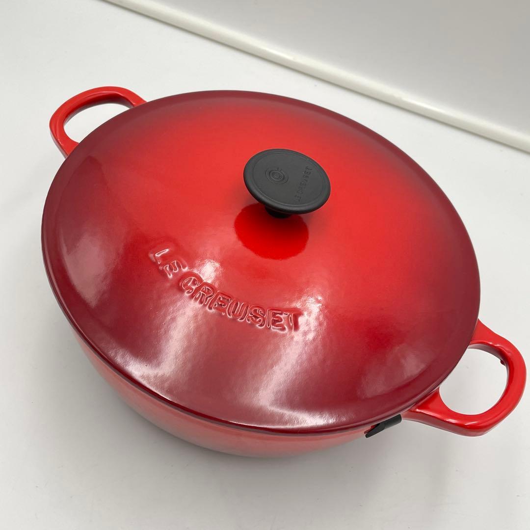美品　LE CREUSET マルミット　22cm チェリーレッド 両手鍋