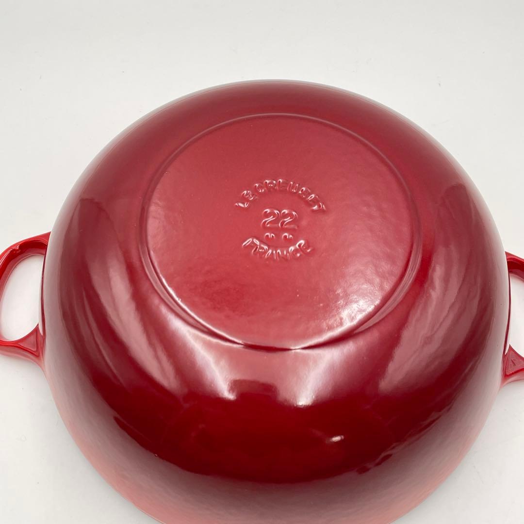 美品　LE CREUSET マルミット　22cm チェリーレッド 両手鍋
