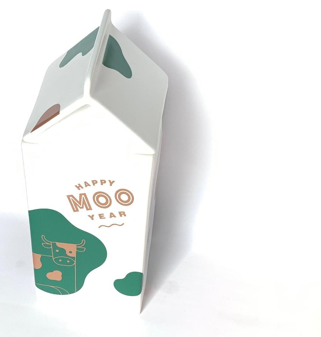 スターバックス台湾 2021年牛乳パックモチーフのポット/小物入れ 丑年