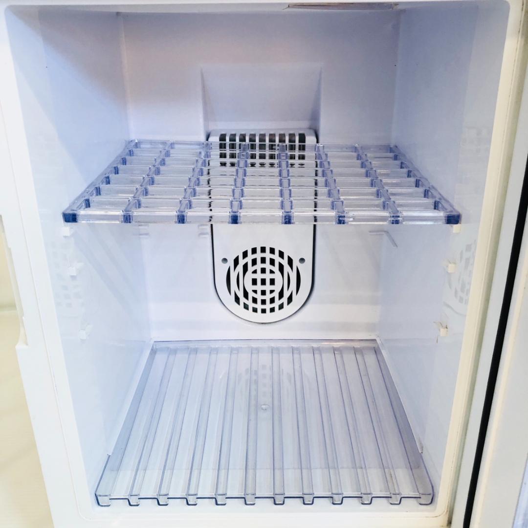 ポータブル保冷温庫 XHC-25 白 車載 車中泊 家庭用 25L　「6789