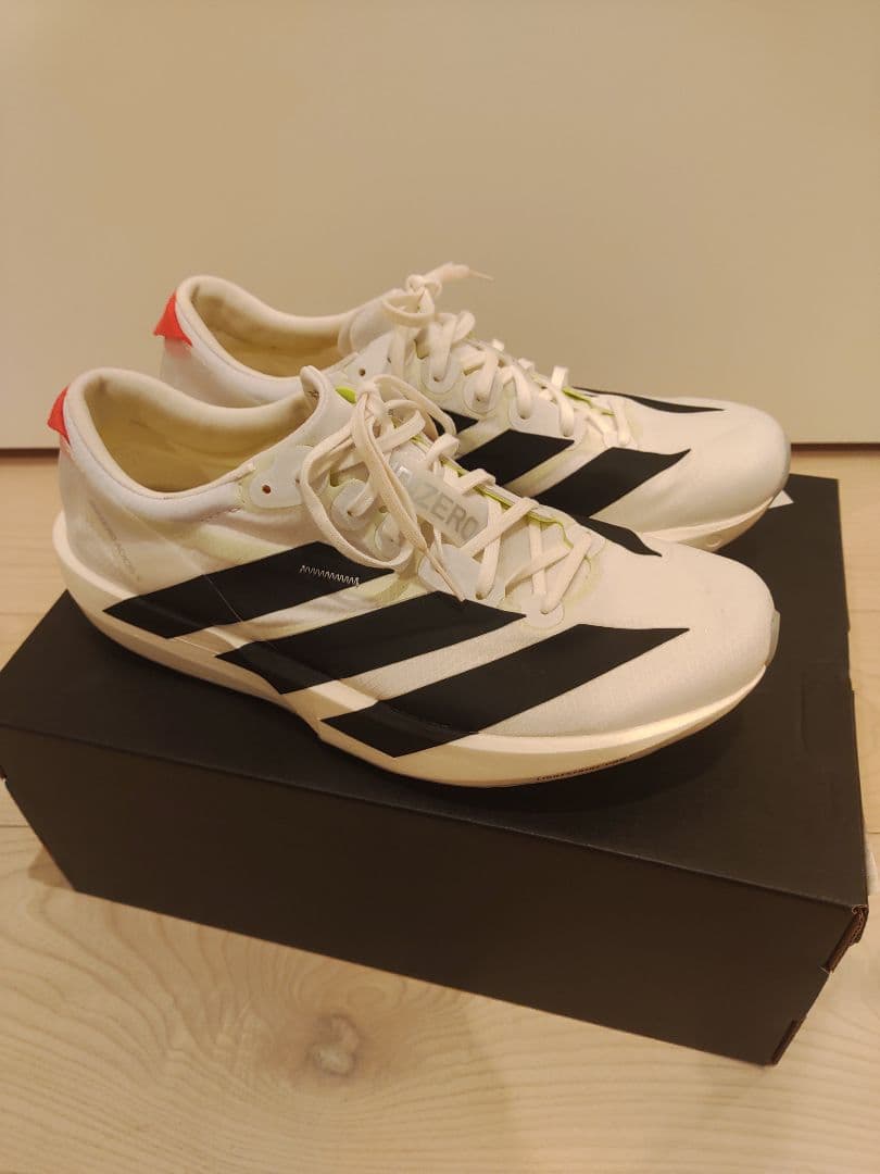 H*送様 アディゼロ ジャパン 9 25センチ