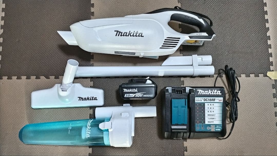 ■マキタ ■超お得４セット！！ ■CL182FDK 18V充電式クリーナー