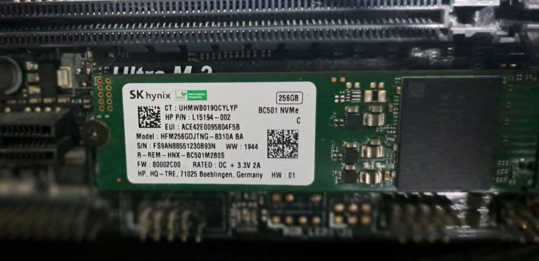 マウス Corei7-8700 NVMe SSD256GB HDD3TB
