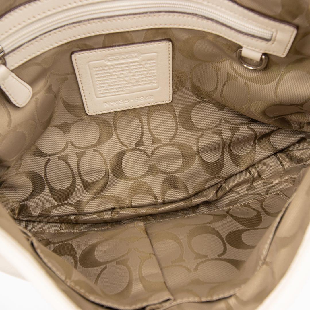 A105【美品】COACH／コーチ　ソーホー　ワンショルダーバッグ　レザー　白