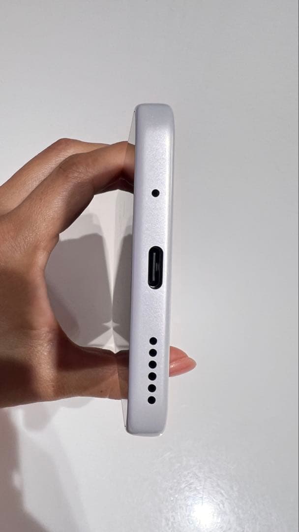 【極美品・未使用に近い】Libero 5G IV (A302ZT) SIMフリー