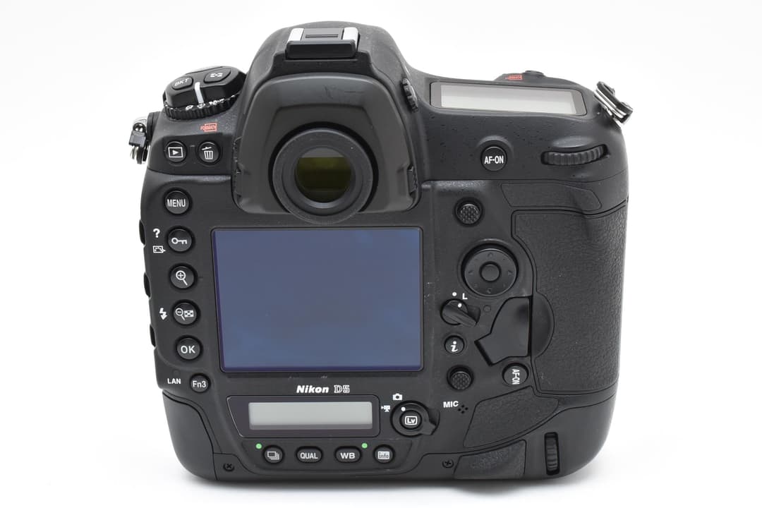 ■極上品■ ニコン D5 XQD-Type デジタル一眼 #C760