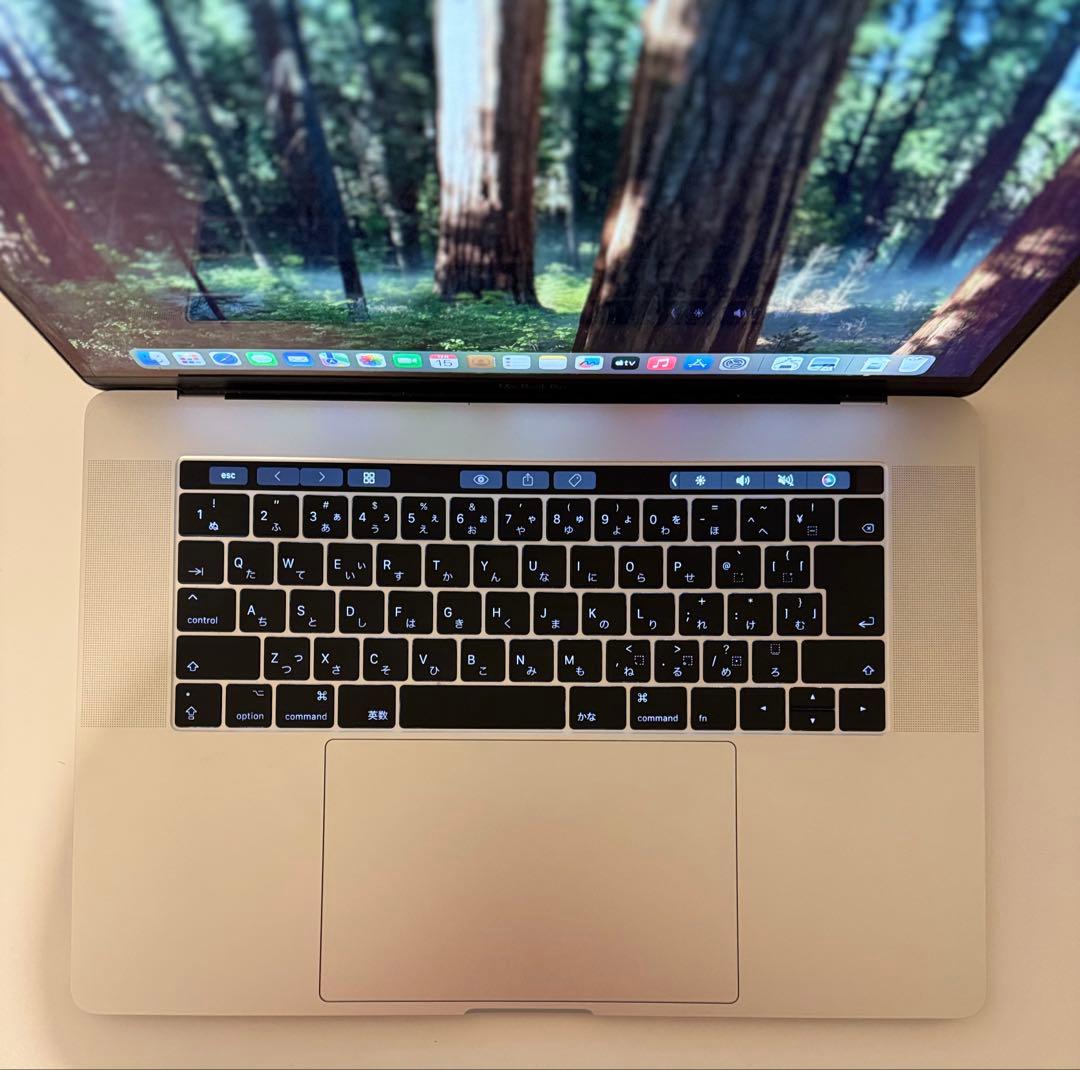 Macbook Pro 2017 15インチ 今年最新mac os