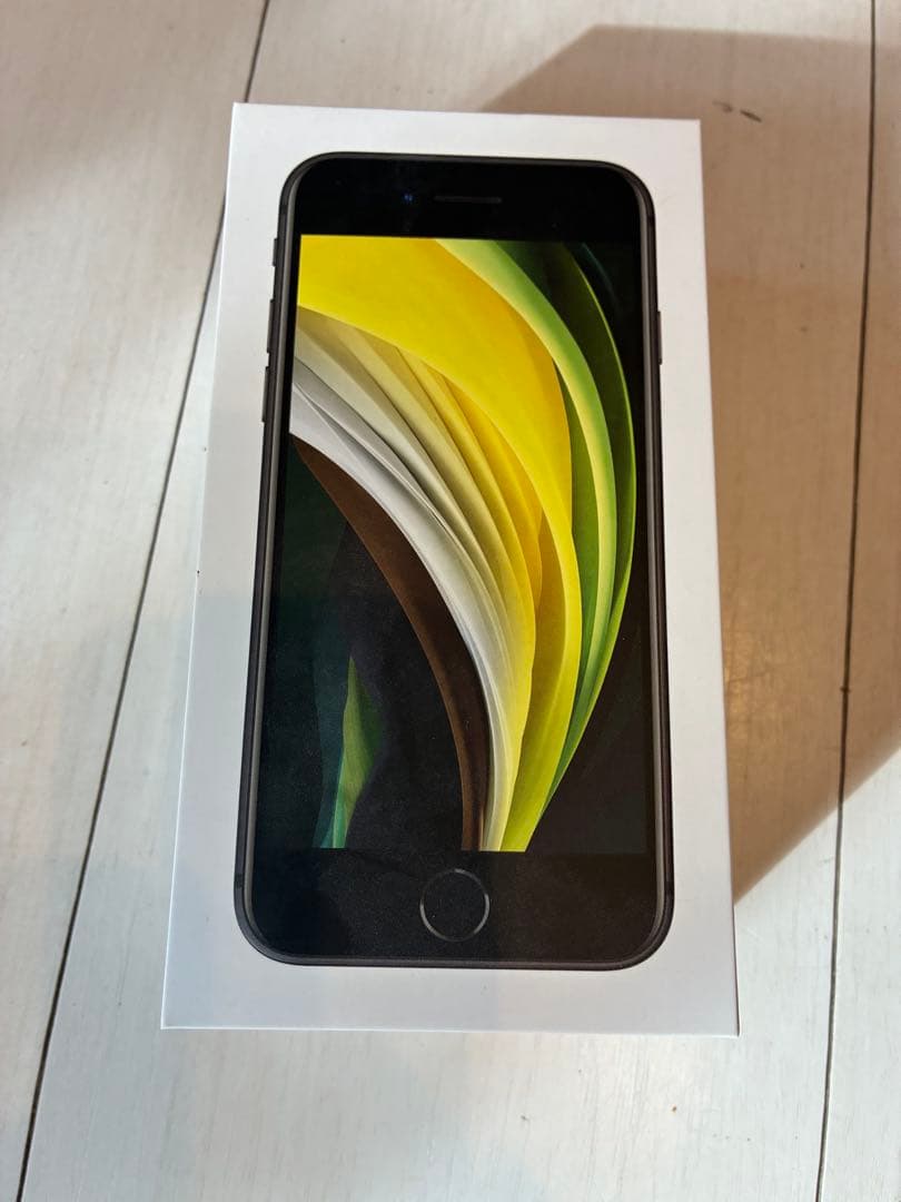 iPhone se2 64GB ホワイト　美品　本体