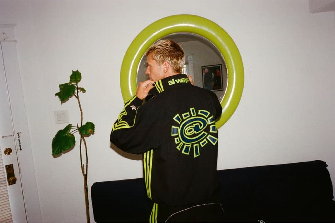 always do what you should do adidasコラボ