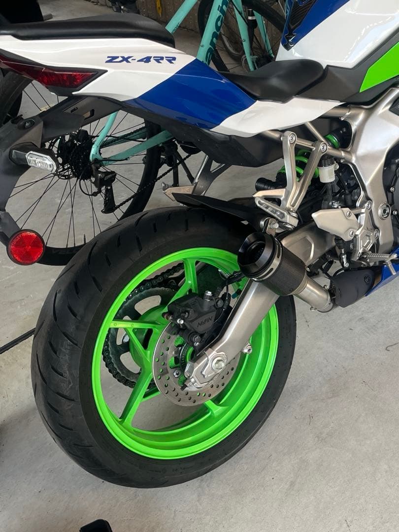 zx4r zx25rスリップオンマフラー