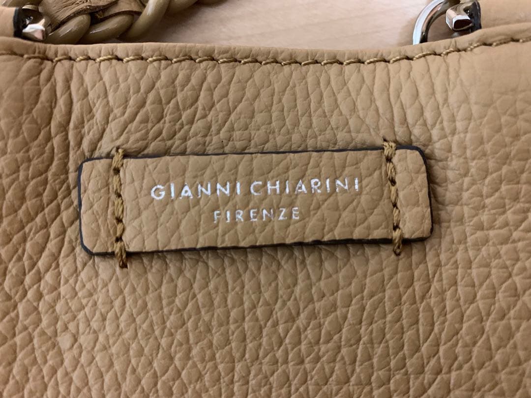 GIANNI CHIARINI 2WAYショルダーバッグ スマホ　ベージュ　本革
