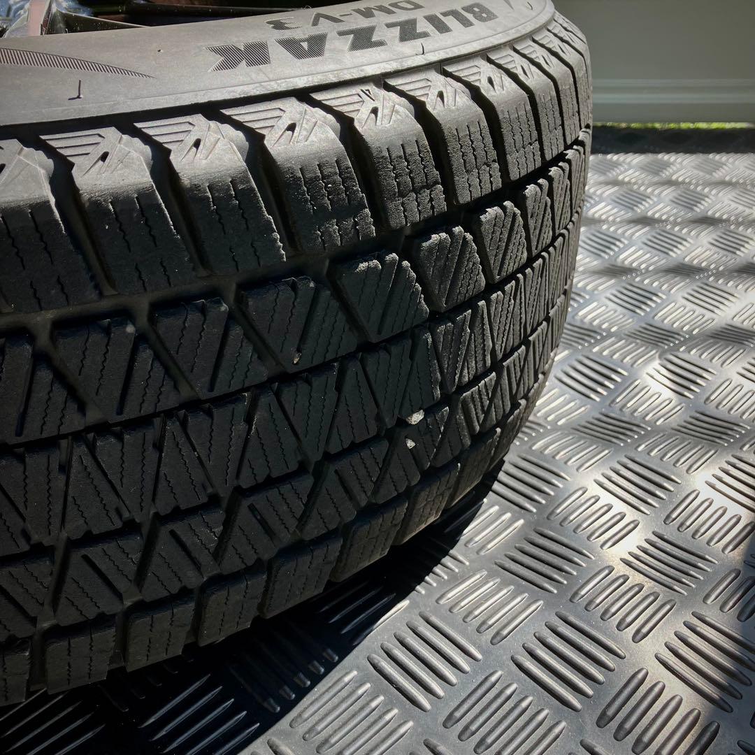 スタッドレス&ホイール　 ブリヂストン　ブリザック　225/60R18 4本