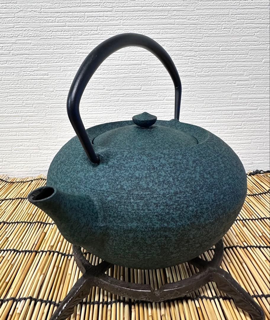 未使用品　鋳心ノ工房　増田尚紀デザイン　平つぼＬ　鉄急須　南部鉄瓶　南部鉄器